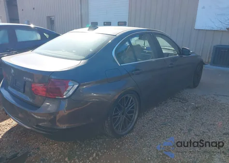 2015 BMW 328I z USA, uszkodzony, nr VIN WBA3A5G54FNS83424